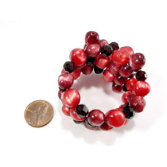 Vintage Red Lucite Moonglow Memory Wire Bracelet 3 Row Retro Jewelry - Picture 9 of 10